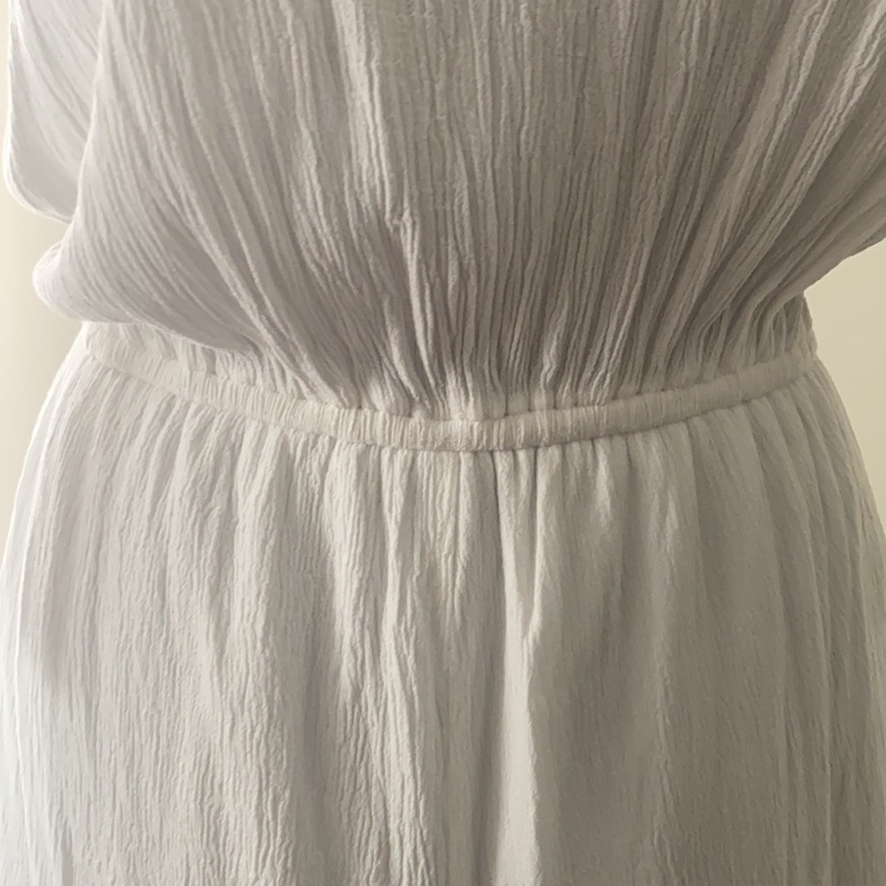 Charlotte Russe white romper Size XS. - Picture 5 of 12